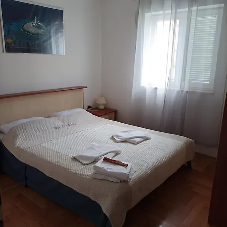 Apartment Agava, 200M From Kamenjak, Own Terrace, Garden And Parking, New Kitchen Apartment *