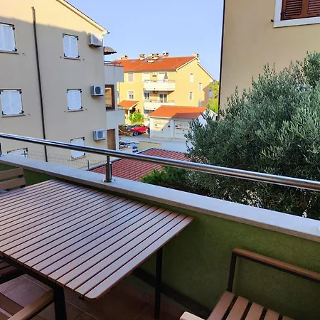 Apartment Agava, 200M From Kamenjak, Own Terrace, Garden And Parking, New Kitchen * Premantura