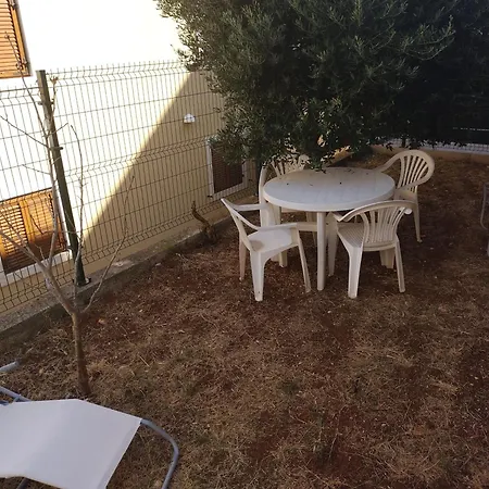 Apartment Apartment Agava, 200M From Kamenjak, Own Terrace, Garden And Parking, New Kitchen Premantura
